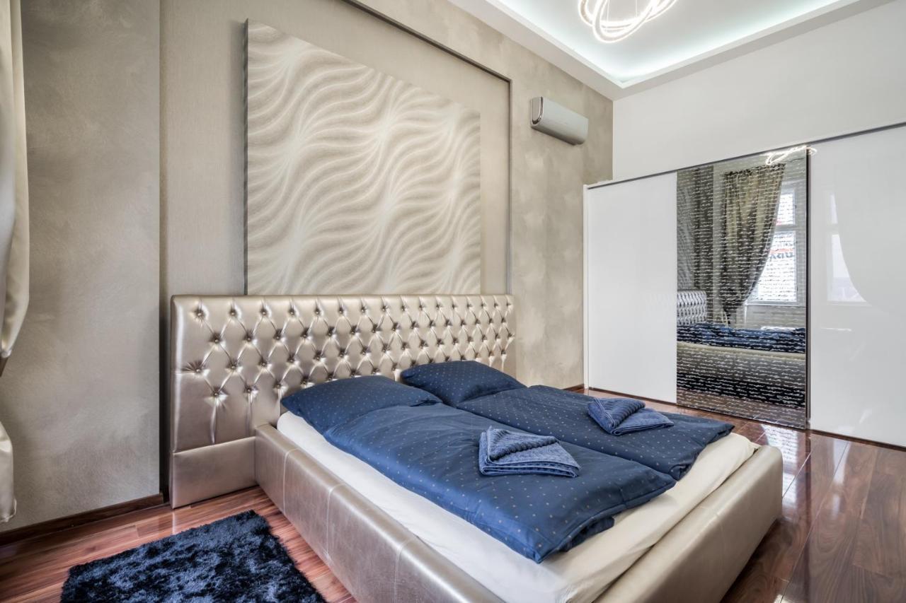 Opera Luxury Apartment With Free Parking Budapest Eksteriør bilde