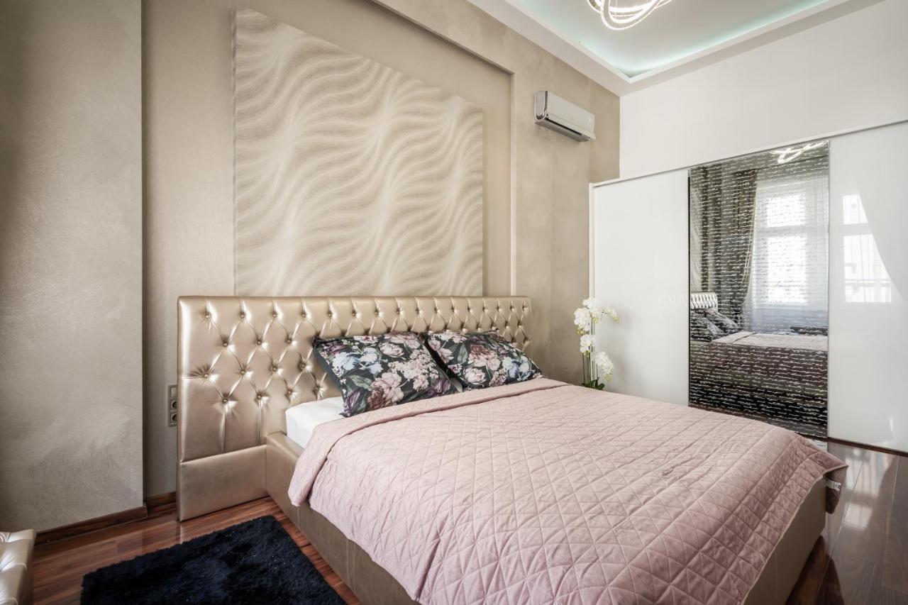 Opera Luxury Apartment With Free Parking Budapest Eksteriør bilde