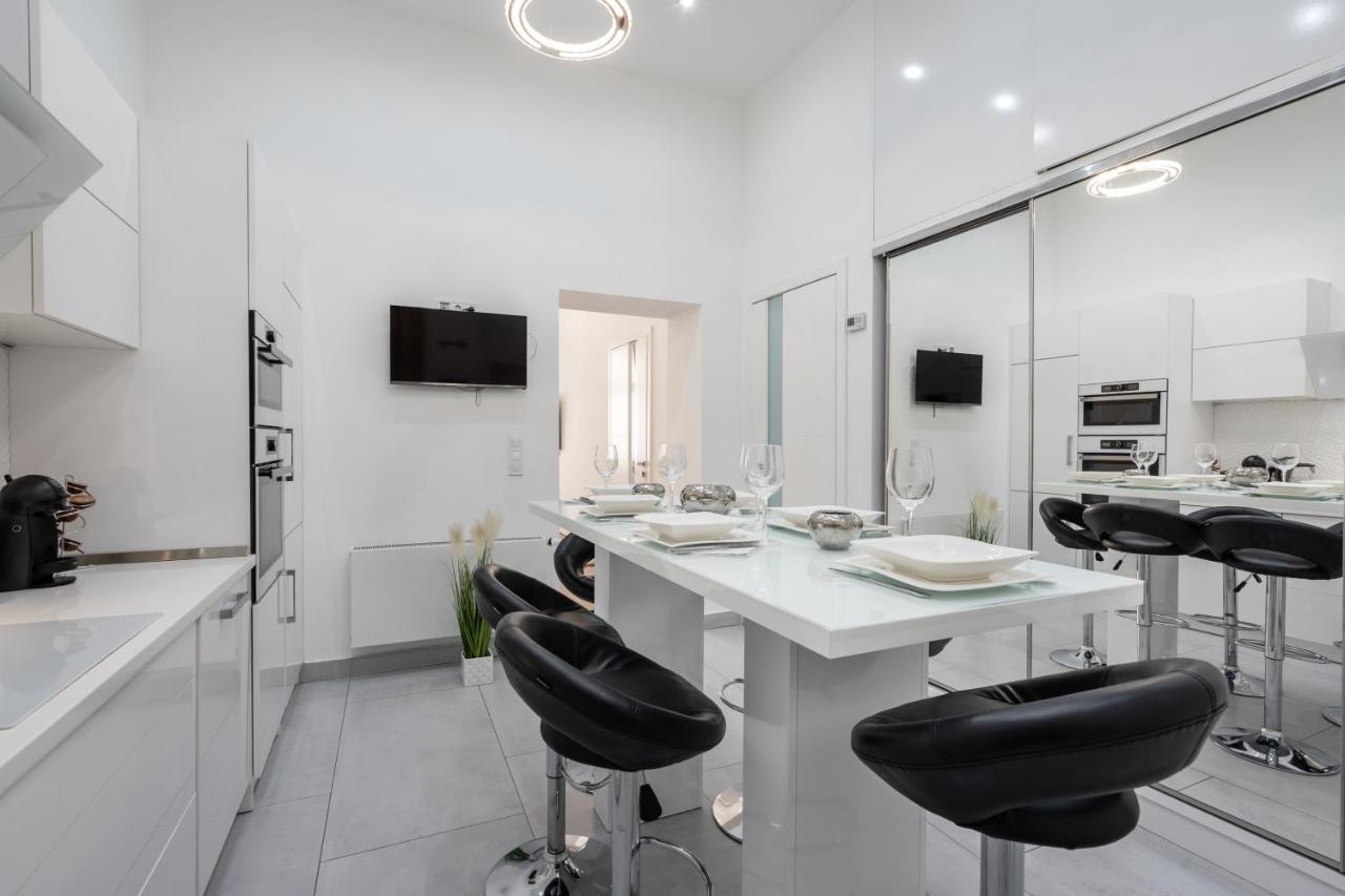 Opera Luxury Apartment With Free Parking Budapest Eksteriør bilde