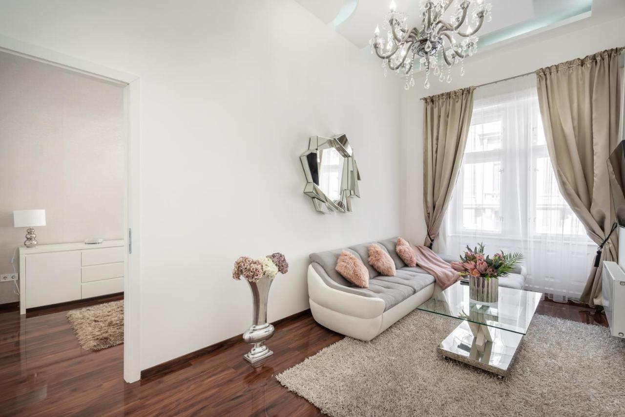 Opera Luxury Apartment With Free Parking Budapest Eksteriør bilde
